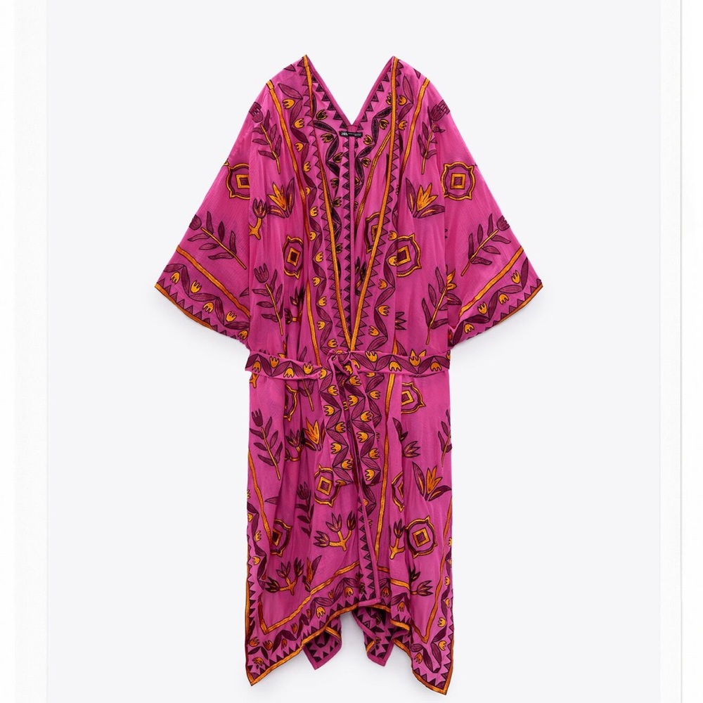 Zara embroidered kimono pink size xs-s never worn (can easily fit a size medium)